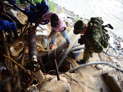 Labores de rescate en Colombia: intentan salvar a 12 mineros atrapados
