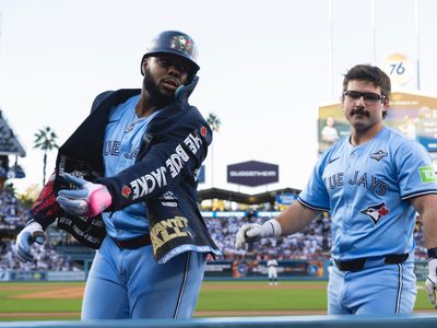 Yesavage, Vlady Jr. y Azulejos, a un triunfo de ganar la Serie Mundial tras vencer 6-1 a Dodgers