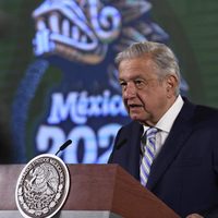 AMLO pide no dejar huecos en Ley general de control del tabaco y prohibir los cigarros electrónicos