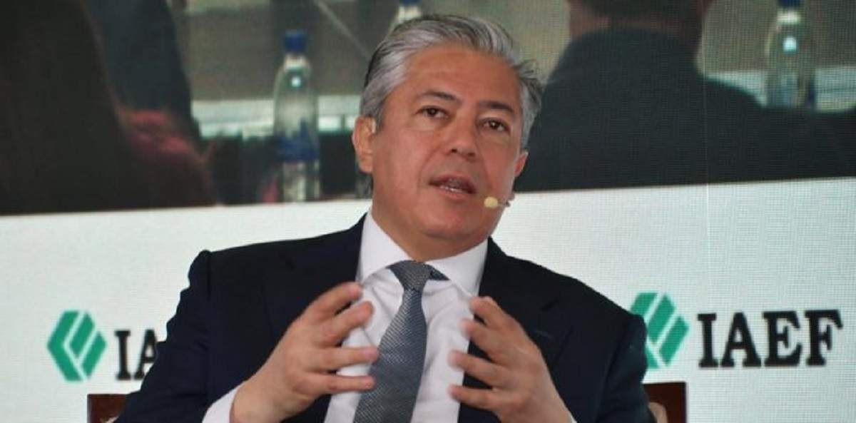 El gobernador Rolando Figueroa durante su intervención en Mendoza. Fuente: (Neuquén Informa)