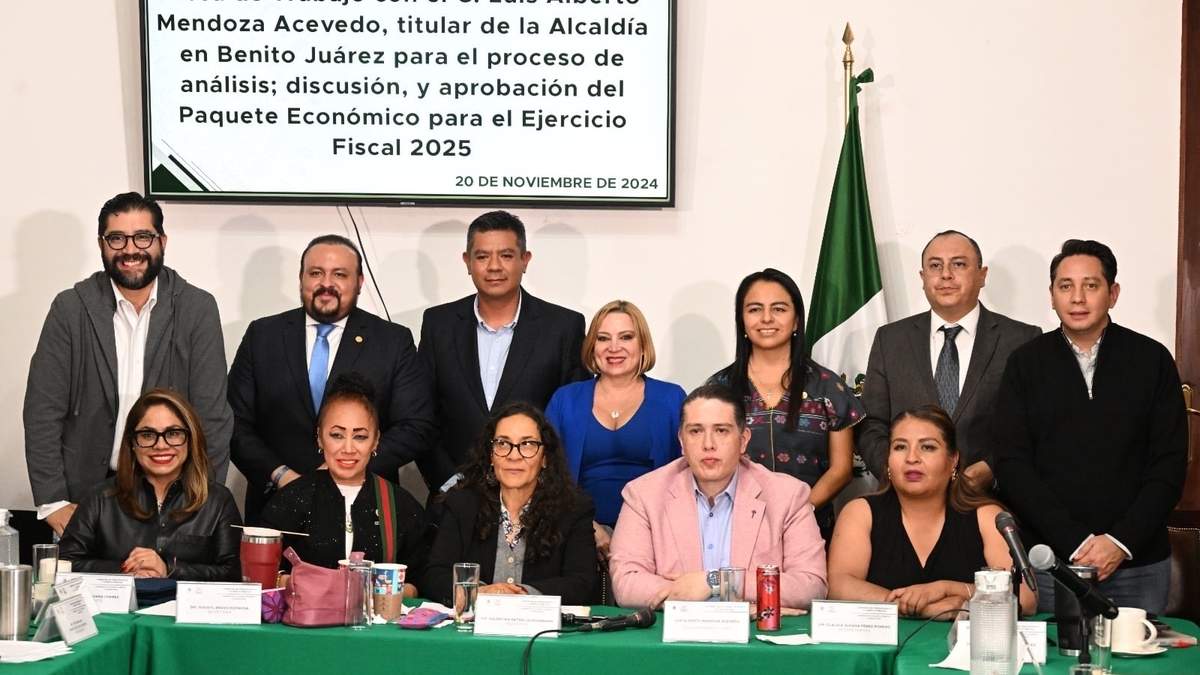 Integrantes de la Comisión de Presupuesto y Cuenta Pública con el alcalde Luis Mendoza, de Benito Juárez