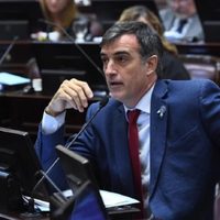 Esteban Bullrich criticó a Cristina Kirchner por "alentar al deterioro institucional"