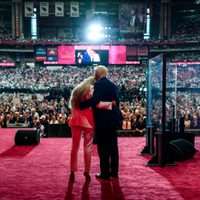 Trump e integrantes del movimiento MAGA rinden homenaje a Charlie Kirk