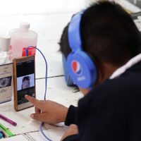 Aprende en Casa, plagado de anuncios de comida chatarra