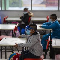 Jueza ordena a la SEP "restaurar" programa de escuelas de tiempo completo