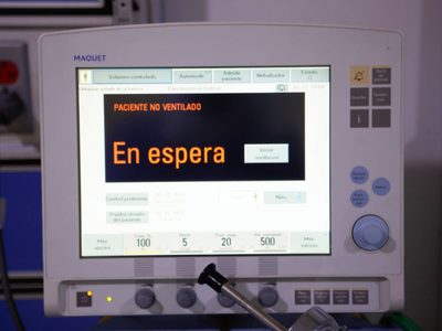 Ssa: están disponibles más de 80 por ciento de camas para atención de covid; en un día, 282 muertos