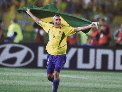 Ronaldo Nazário: vida y “muerte” /I