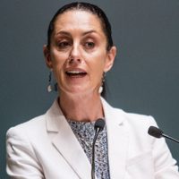 Sheinbaum habló sobre la posibilidad de que la Ciudad de México pase al color verde del semáforo