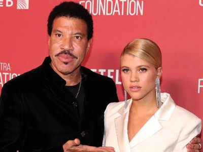 “Te deseo muchos fracasos”: El extraño mensaje de Lionel Richie a su hija