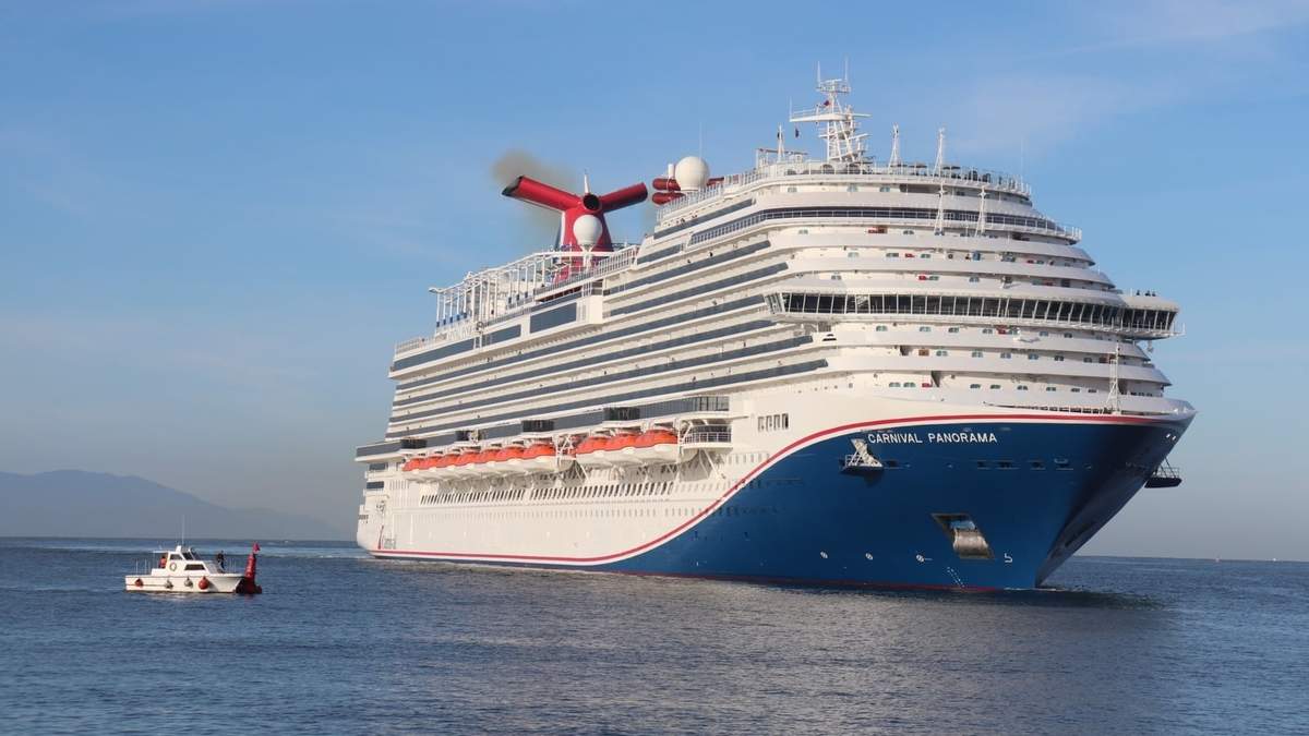 El crucero Carnival Panorama a su llegada a Puerto Vallarta