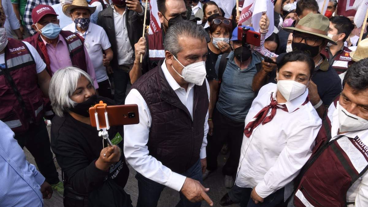 Raúl Morón, en caravana para protestar por decisión del INE y TEPJF