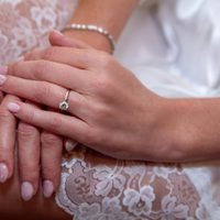 Diseños de Nail Art minimalistas y bellos: ideas perfectas para novias que quieren brillar, pero con discreción