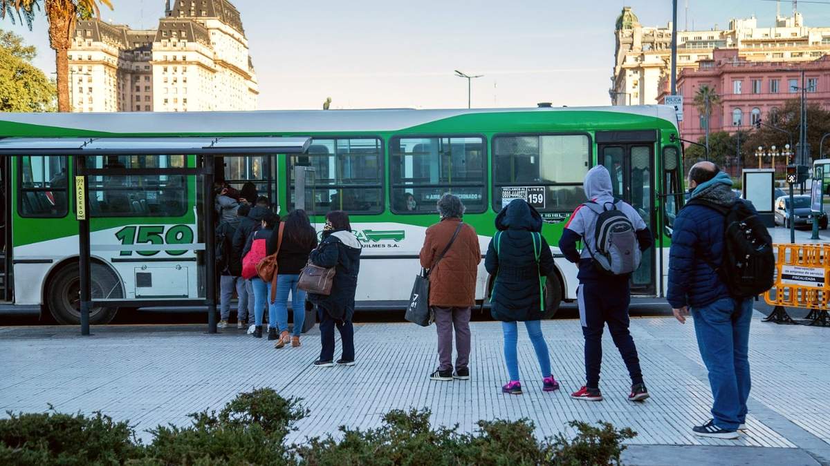 Transporte de pasajeros. Fuente: (Twitter)