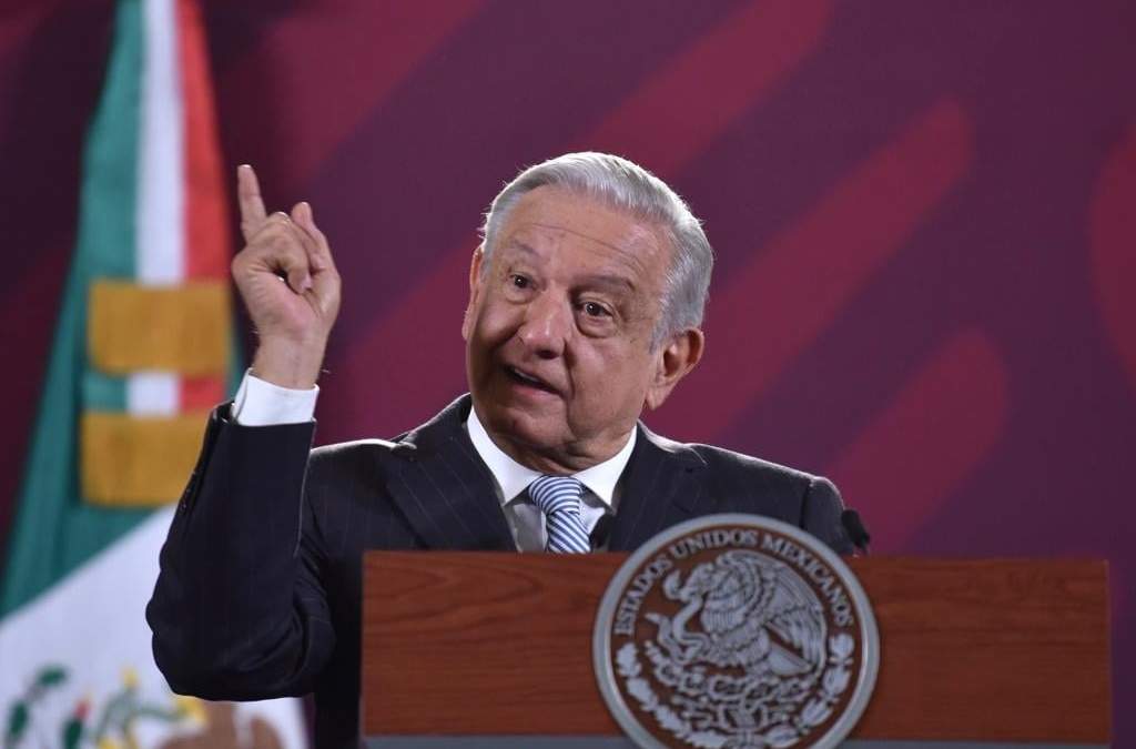 El presidente en Palacio Nacional durante la conferencia matutina de este martes