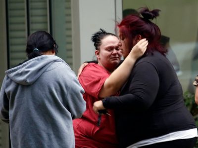 Murieron 18 niños y un adulto en el tiroteo en una escuela de Texas