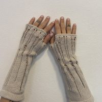 Con un retazo de tela y sin máquina de coser podés hacerte estos mitones y olvidate de tener frío este invierno