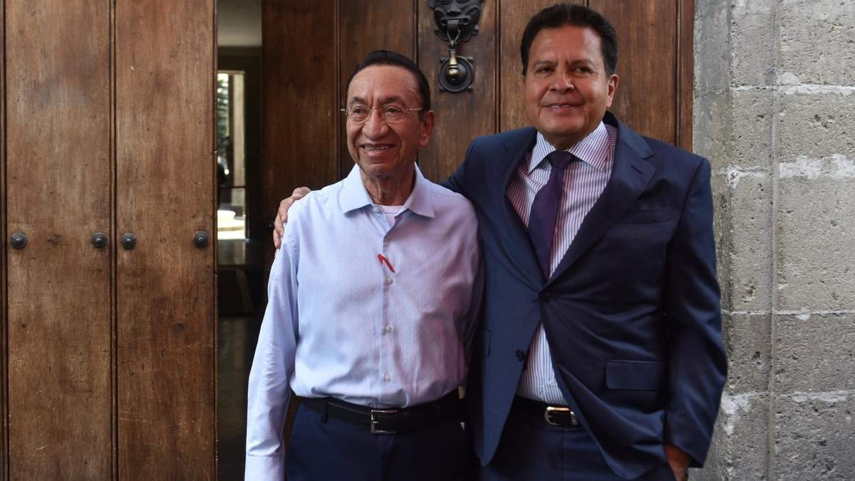 Isaías Hernández, líder de la CROC, y Ricardo Aldana, líder del sindicato petrolero