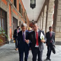 Kerry: AMLO anunciará en breve que México da la bienvenida a inversión privada en energías limpias