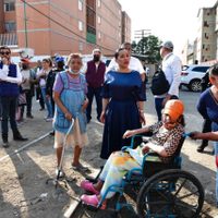 "Este mugrero que tienen aquí": Sandra Cuevas supervisa "limpieza" en predio irregular de Atlampa
