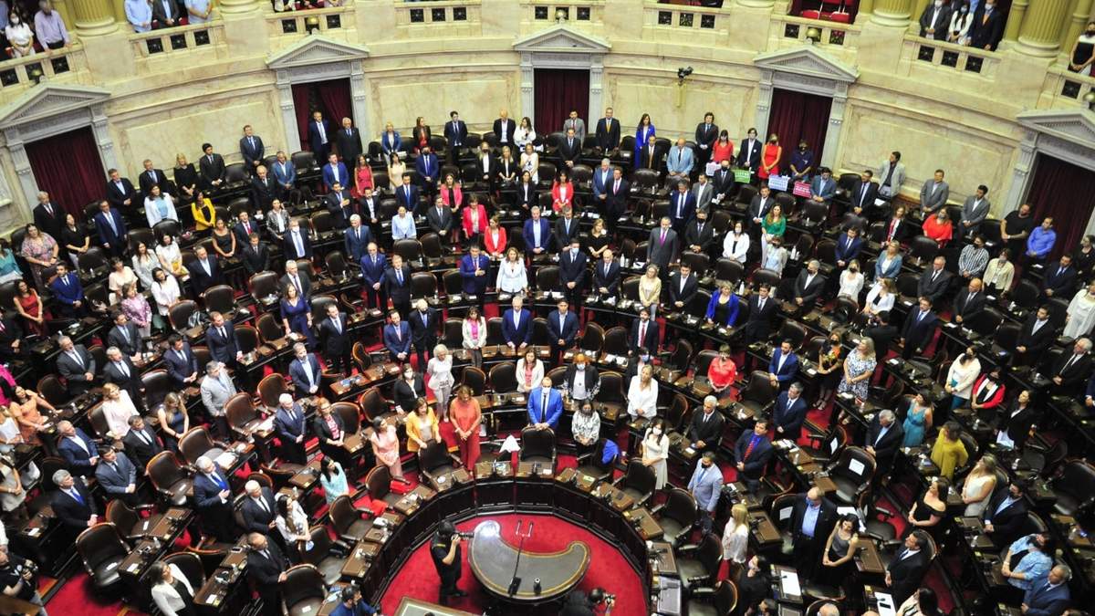 Los diputados en el recinto. Fuente: (Twitter)