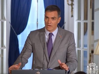 Por denuncia de corrupción contra su esposa, Pedro Sánchez analiza renunciar a Presidencia de España
