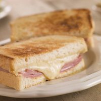 Todos los secretos para lograr el tostado de jamón y queso perfecto