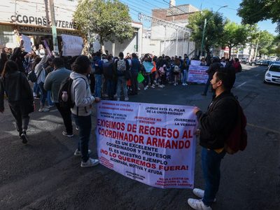Estudiantes de la UniverMilenium de Toluca denuncian acoso hacia alumnas; separan a dos profesores