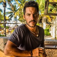 Lejos de las cámaras y cerca del paraíso: así es la lujosa vida de Francisco Delgado en México