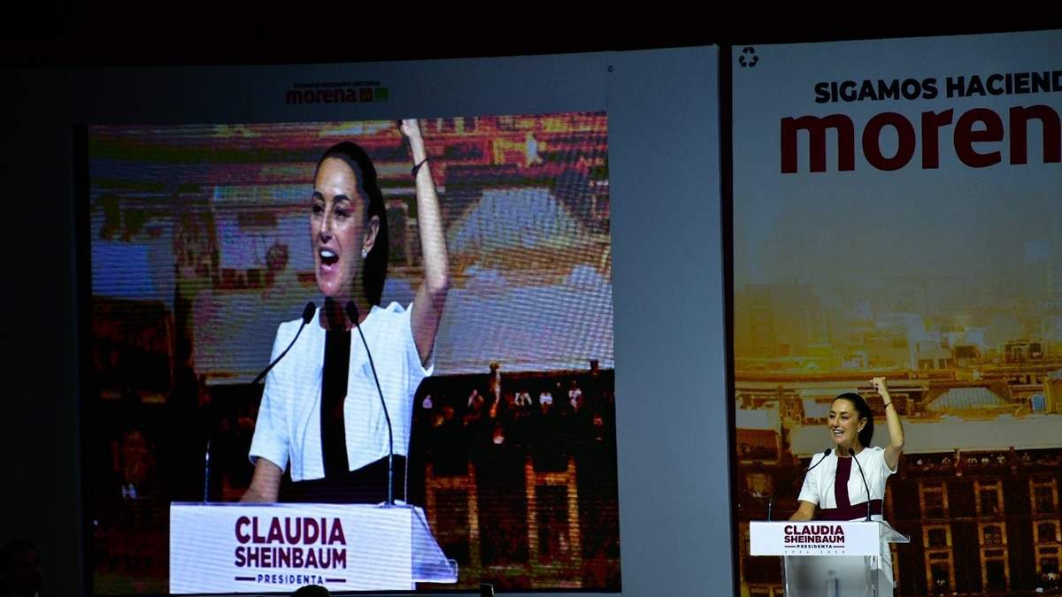 Claudia Sheinbaum en la reunión con legisladores en el World Trade Center