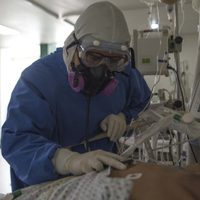 El mundo supera los 4 millones de muertes por covid-19; México sigue en cuarto lugar