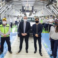 Tras la visita de Fernández en Toyota, detectan un caso positivo de coronavirus