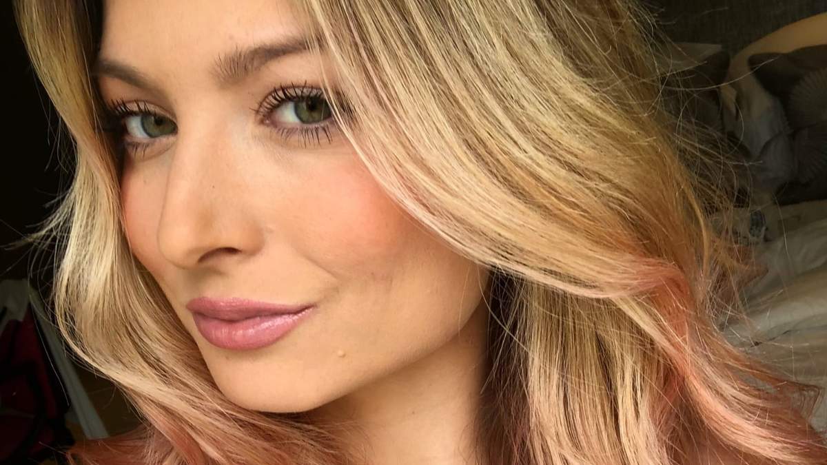La exMis Gran Bretaña, Zara Holland