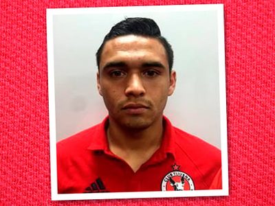 Por presunto narcotráfico a EU, encarcelan en San Diego a jugador de Xolos