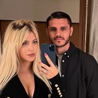 El beso entre Wanda Nara y Mauro Icardi frente a la Torre Eiffel ya recorre la web