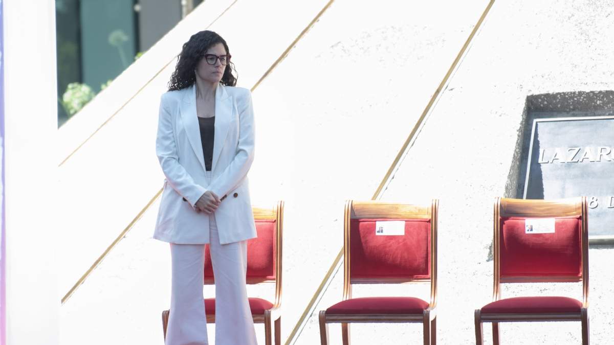 a dirigente nacional de Morena, Luisa María Alcalde