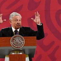 Protesta feminista 'una provocación”; en toma de CNDH hay infiltrados: AMLO