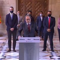 Tribunal Supremo español inhabilita por año y medio al presidente de Cataluña