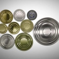 Con tapas de latas, madera y un poco de alambre, hacé esta decoración divina y con mucho estilo para tu casa