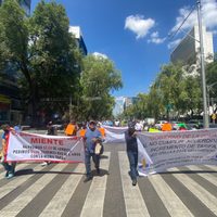 Transportistas de la CDMX advierten: si no hay aumento en tarifas, habrá más bloqueos