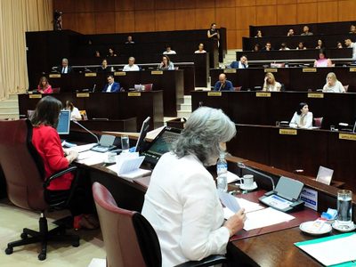 Tras obtener el despacho en comisión, este jueves se votará la toma de deuda por 500 millones de dólares