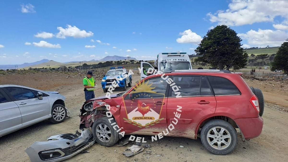 El choque ocurrió en la ruta 13 a unos 50 kilómetros de Zapala. Fuente (Policía de Neuquén)