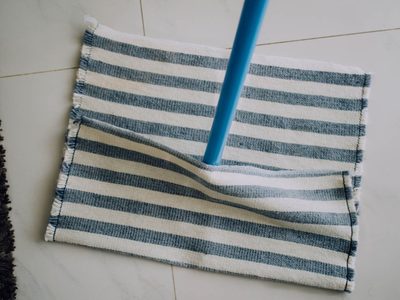El secreto de la abuela para desmanchar el trapo de piso, dejarlo limpio y no tener que tirarlo