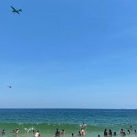 Brasil: cayó una avioneta en Copacabana y murió el piloto