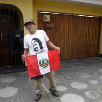 Vive Perú la elección presidencial más reñida en 54 años