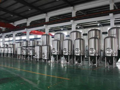 Cervecería  y destilería de Mar del Plata se unen para ayudar