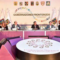 Gobernadores fronterizos crean "fondo especial" para amortiguar regreso de migrantes desde EU