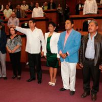 Astudillo impone a primo acusado de corrupto en Educación
