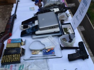 Gendarmería secuestró drogas y demoró a dos personas luego de un allanamiento