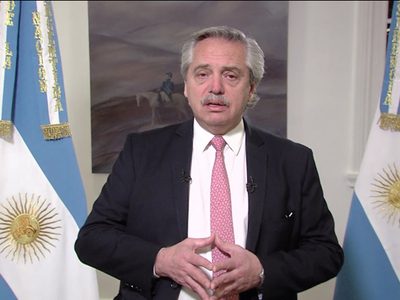 Alberto Fernández: "Es imperdonable que haya indocumentados"