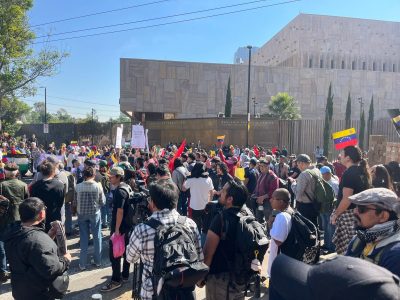 Protestan en la Embajada de EU en México por la captura de Nicolás Maduro (Videos)